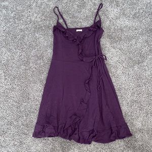 Women’s Hollister frilly purple dress size M